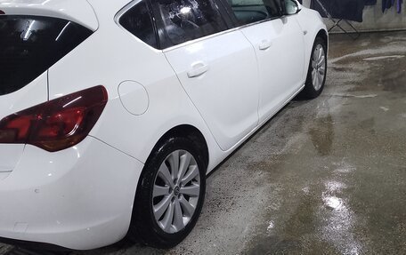 Opel Astra J, 2010 год, 400 000 рублей, 7 фотография