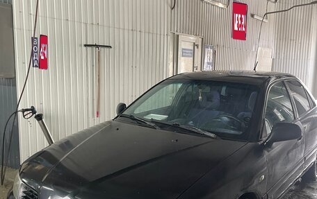 Mitsubishi Carisma I, 2003 год, 260 000 рублей, 1 фотография