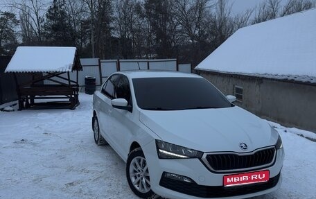 Skoda Rapid II, 2021 год, 1 750 000 рублей, 1 фотография