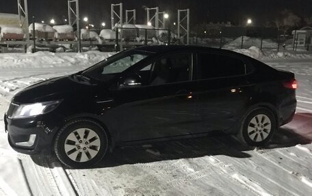 KIA Rio III рестайлинг, 2014 год, 950 000 рублей, 2 фотография