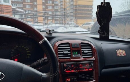 Hyundai Sonata IV рестайлинг, 2005 год, 550 000 рублей, 8 фотография