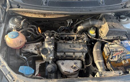 Skoda Fabia II, 2010 год, 350 000 рублей, 13 фотография