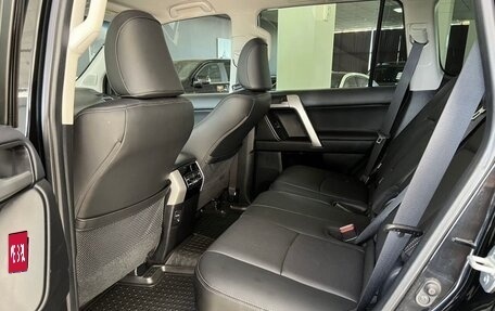 Toyota Land Cruiser Prado 150 рестайлинг 2, 2020 год, 6 200 000 рублей, 18 фотография