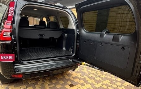 Toyota Land Cruiser Prado 150 рестайлинг 2, 2020 год, 6 200 000 рублей, 5 фотография