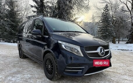 Mercedes-Benz V-Класс, 2020 год, 6 150 000 рублей, 4 фотография
