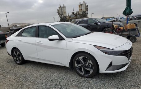 Hyundai Elantra, 2023 год, 2 350 000 рублей, 8 фотография