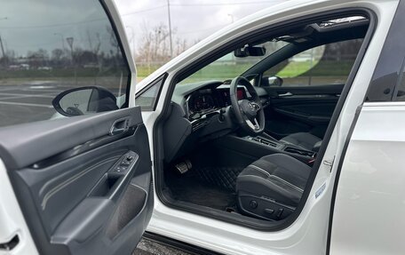 Volkswagen Golf VIII, 2022 год, 2 480 000 рублей, 17 фотография