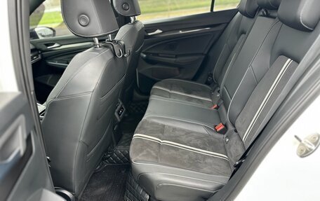 Volkswagen Golf VIII, 2022 год, 2 480 000 рублей, 20 фотография