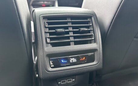 Volkswagen Golf VIII, 2022 год, 2 480 000 рублей, 39 фотография