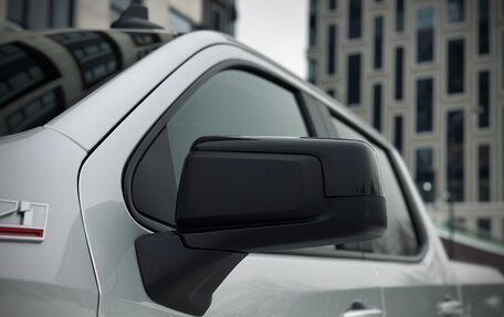 Chevrolet Silverado, 2021 год, 5 700 000 рублей, 8 фотография