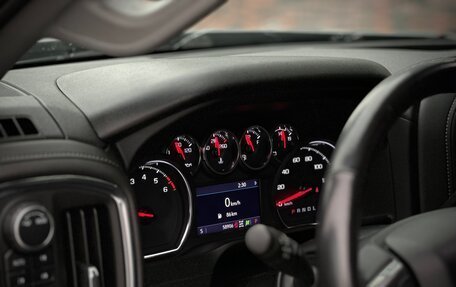 Chevrolet Silverado, 2021 год, 5 700 000 рублей, 19 фотография