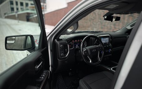 Chevrolet Silverado, 2021 год, 5 700 000 рублей, 21 фотография