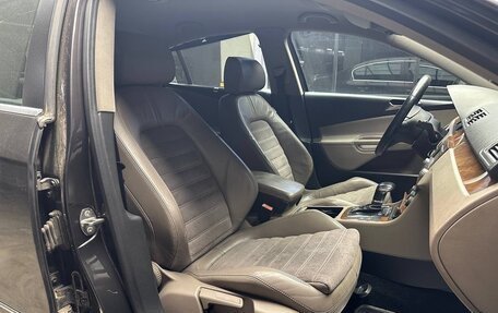 Volkswagen Passat B6, 2005 год, 375 000 рублей, 2 фотография