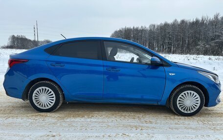 Hyundai Solaris II рестайлинг, 2018 год, 850 000 рублей, 6 фотография