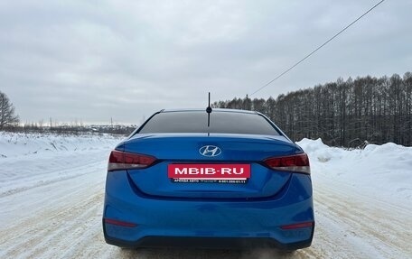 Hyundai Solaris II рестайлинг, 2018 год, 850 000 рублей, 4 фотография