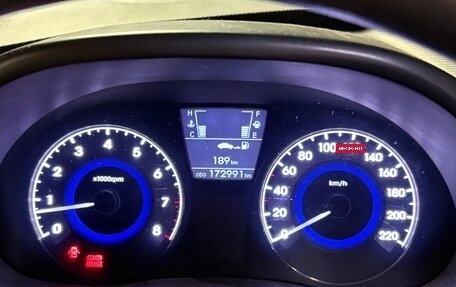 Hyundai Solaris II рестайлинг, 2012 год, 900 000 рублей, 11 фотография