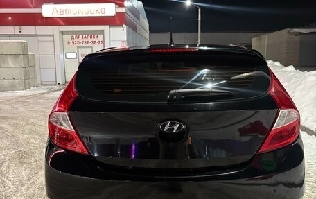 Hyundai Solaris II рестайлинг, 2012 год, 900 000 рублей, 3 фотография