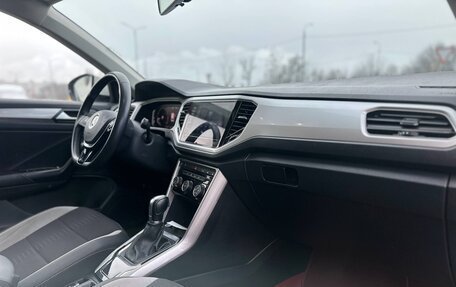 Volkswagen T-Roc I, 2023 год, 2 100 000 рублей, 20 фотография