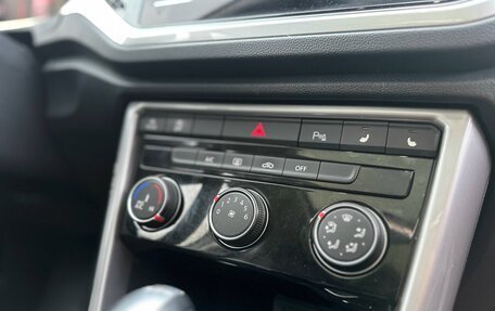 Volkswagen T-Roc I, 2023 год, 2 100 000 рублей, 29 фотография