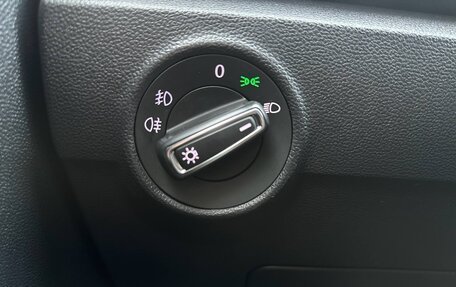 Volkswagen T-Roc I, 2023 год, 2 100 000 рублей, 34 фотография