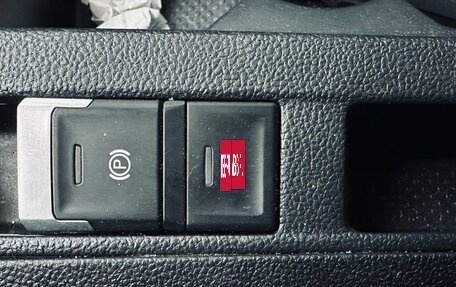 Volkswagen T-Roc I, 2023 год, 2 100 000 рублей, 32 фотография