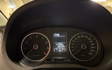 Volkswagen Polo VI (EU Market), 2011 год, 620 000 рублей, 7 фотография