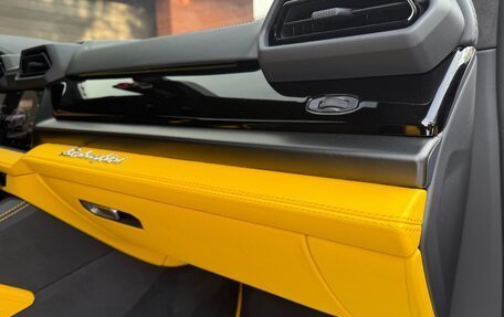 Lamborghini Urus I, 2025 год, 36 000 000 рублей, 22 фотография