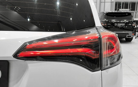 Toyota RAV4, 2018 год, 2 750 000 рублей, 12 фотография