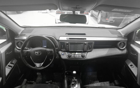 Toyota RAV4, 2018 год, 2 750 000 рублей, 17 фотография