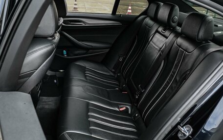 BMW 5 серия, 2019 год, 3 369 000 рублей, 9 фотография