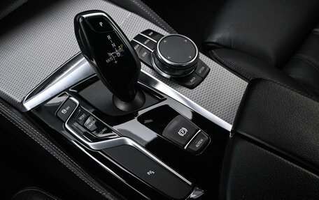 BMW 5 серия, 2019 год, 3 369 000 рублей, 21 фотография