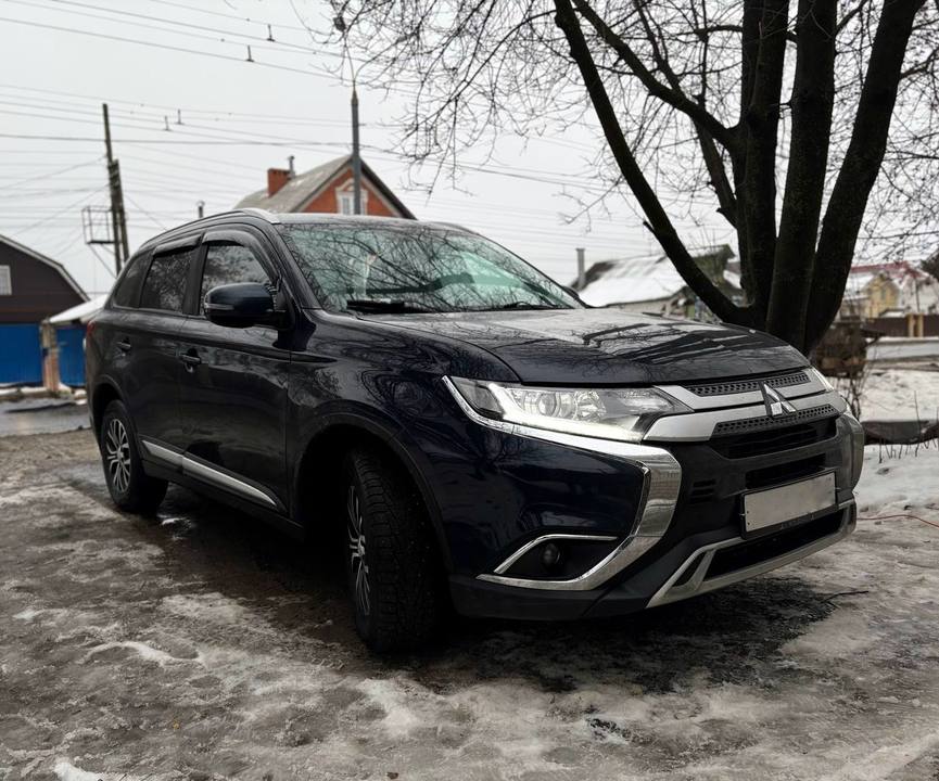 Mitsubishi Outlander III рестайлинг 3, 2019 год, 2 180 000 рублей, 1 фотография