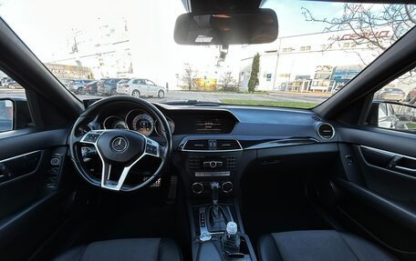 Mercedes-Benz C-Класс, 2011 год, 1 400 000 рублей, 16 фотография