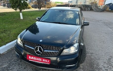 Mercedes-Benz C-Класс, 2011 год, 1 400 000 рублей, 12 фотография