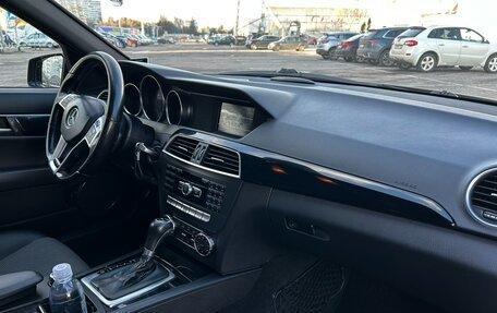 Mercedes-Benz C-Класс, 2011 год, 1 400 000 рублей, 22 фотография