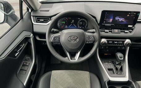 Toyota RAV4, 2025 год, 4 150 000 рублей, 10 фотография