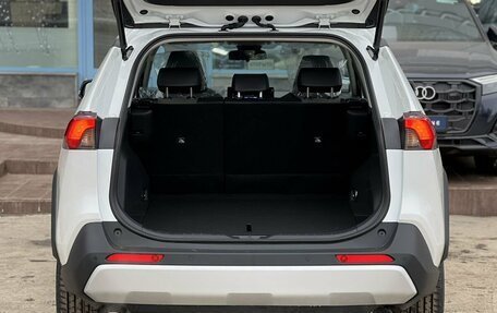 Toyota RAV4, 2025 год, 4 150 000 рублей, 32 фотография