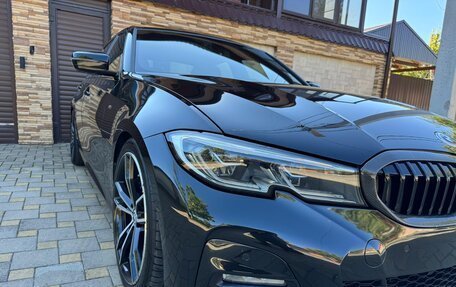 BMW 3 серия, 2019 год, 3 900 000 рублей, 14 фотография