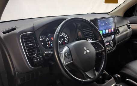 Mitsubishi Outlander III рестайлинг 3, 2012 год, 1 190 000 рублей, 12 фотография