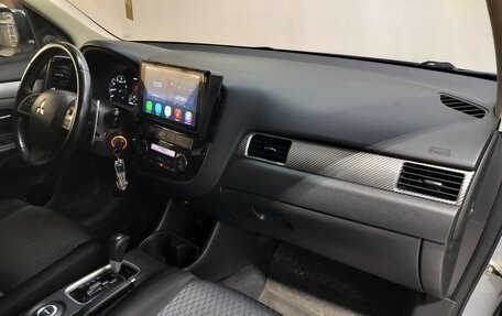 Mitsubishi Outlander III рестайлинг 3, 2012 год, 1 190 000 рублей, 14 фотография