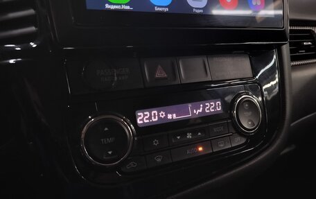 Mitsubishi Outlander III рестайлинг 3, 2012 год, 1 190 000 рублей, 19 фотография