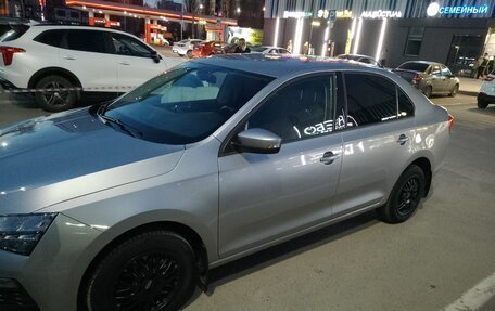 Skoda Rapid II, 2021 год, 1 800 000 рублей, 2 фотография