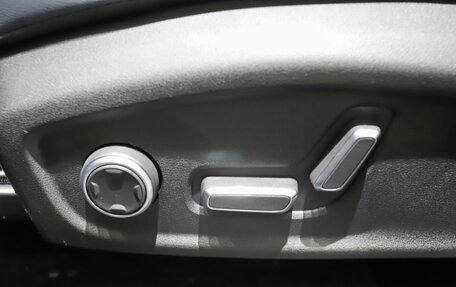 Geely Atlas, 2025 год, 11 фотография