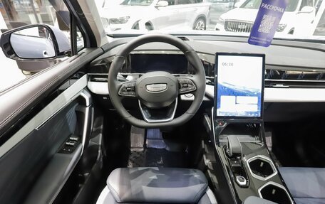 Geely Atlas, 2025 год, 18 фотография