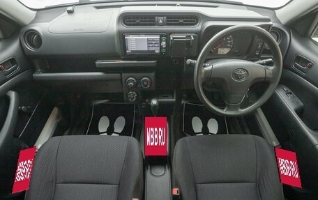 Toyota Probox I, 2017 год, 974 000 рублей, 13 фотография