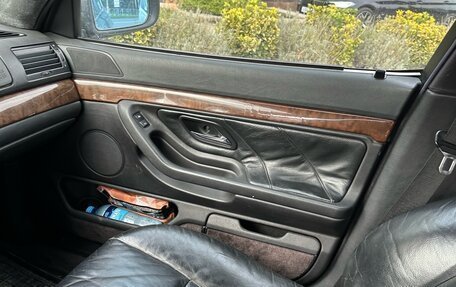 BMW 7 серия, 1995 год, 620 000 рублей, 11 фотография