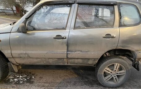 Chevrolet Niva I рестайлинг, 2006 год, 235 000 рублей, 2 фотография