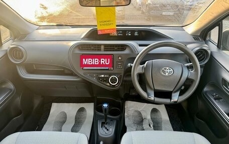 Toyota Aqua I, 2017 год, 1 179 000 рублей, 10 фотография