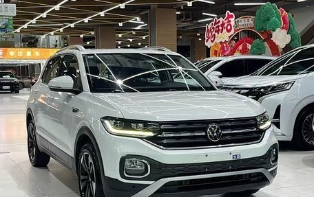 Volkswagen T-Cross I, 2023 год, 1 542 153 рублей, 2 фотография