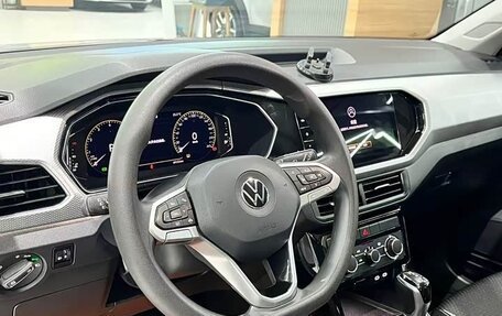 Volkswagen T-Cross I, 2023 год, 1 542 153 рублей, 7 фотография